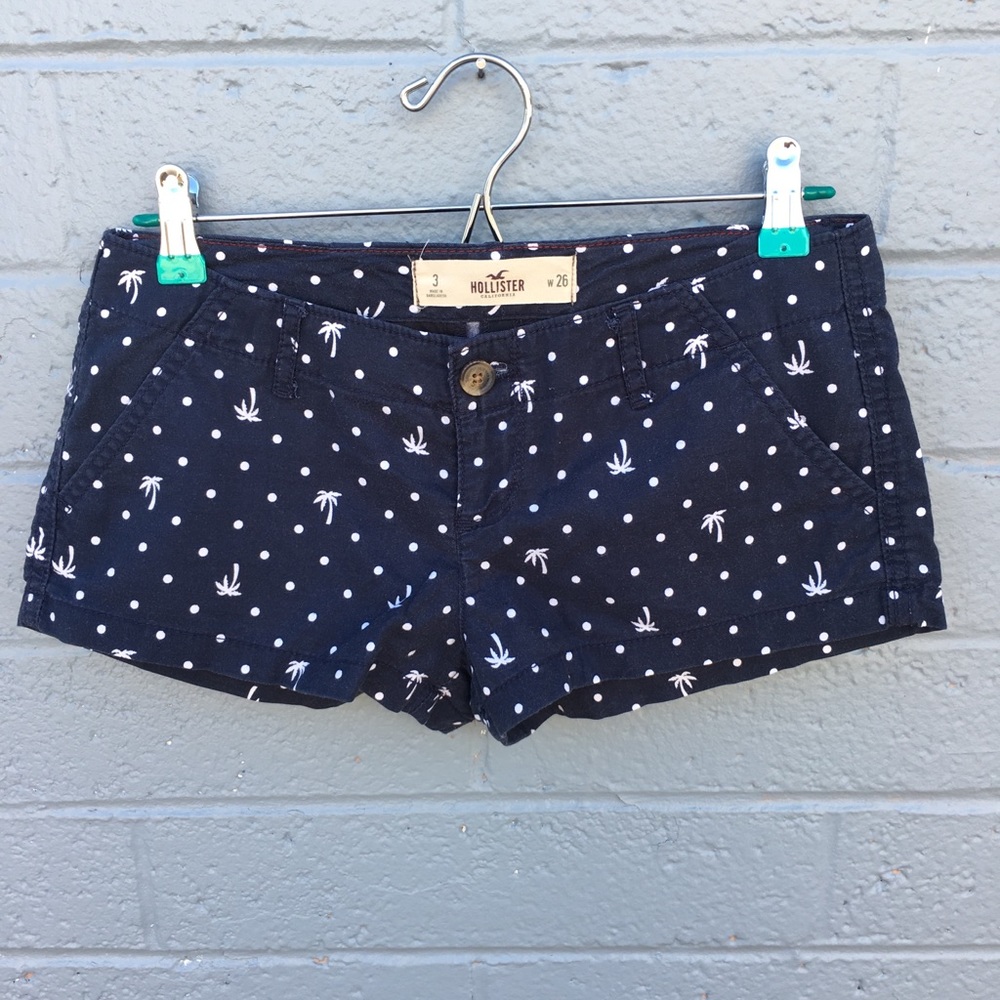 HOLLISTER Navy w/white palms shorts
